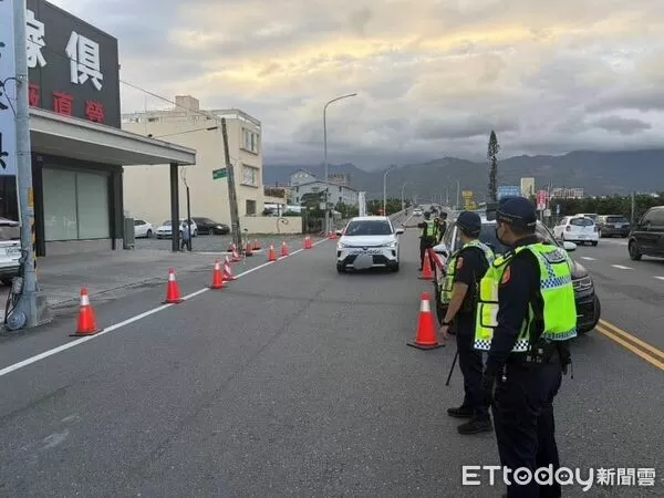 ▲台東分局交通大執法專案勤務。(圖/記者楊晨東翻攝)