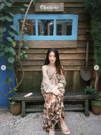 ▲▼舒華。(圖/翻攝自Instagram/yeh.shaa_)