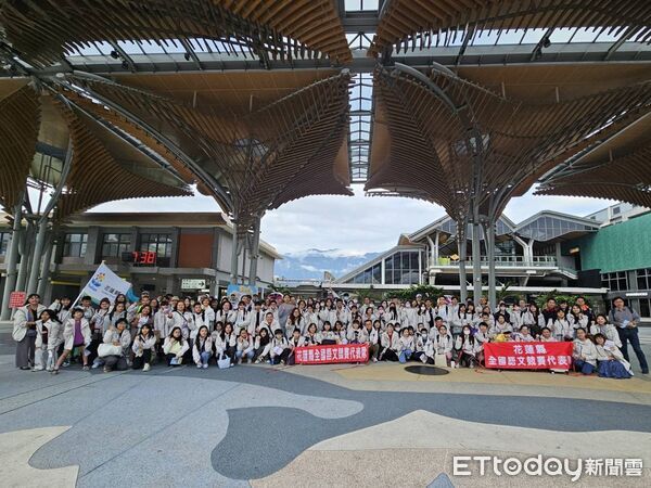 ▲▼全國語文競賽個人賽花蓮代表隊84位競賽員參加,經激烈角逐,共榮獲19項特優,表現十分亮眼。(圖/花蓮縣政府提供,下同)