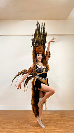 ▲唐玲為「抗癌嘉年華派對」準備戰袍。(圖/唐玲提供)