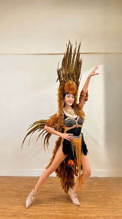 ▲唐玲為「抗癌嘉年華派對」準備戰袍。(圖/唐玲提供)