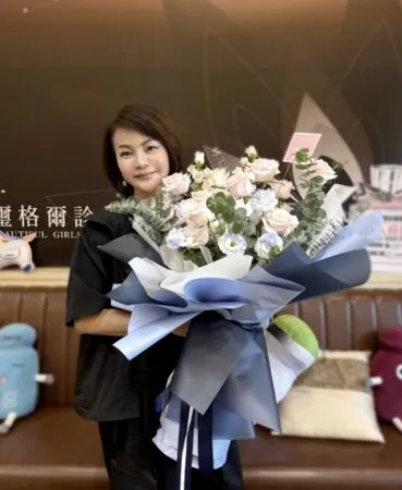 ▲▼子瑜媽發文致謝!後台塞滿食物餵食TWICE 「有種嫁女兒的感動」。(圖/翻攝自子瑜媽IG)