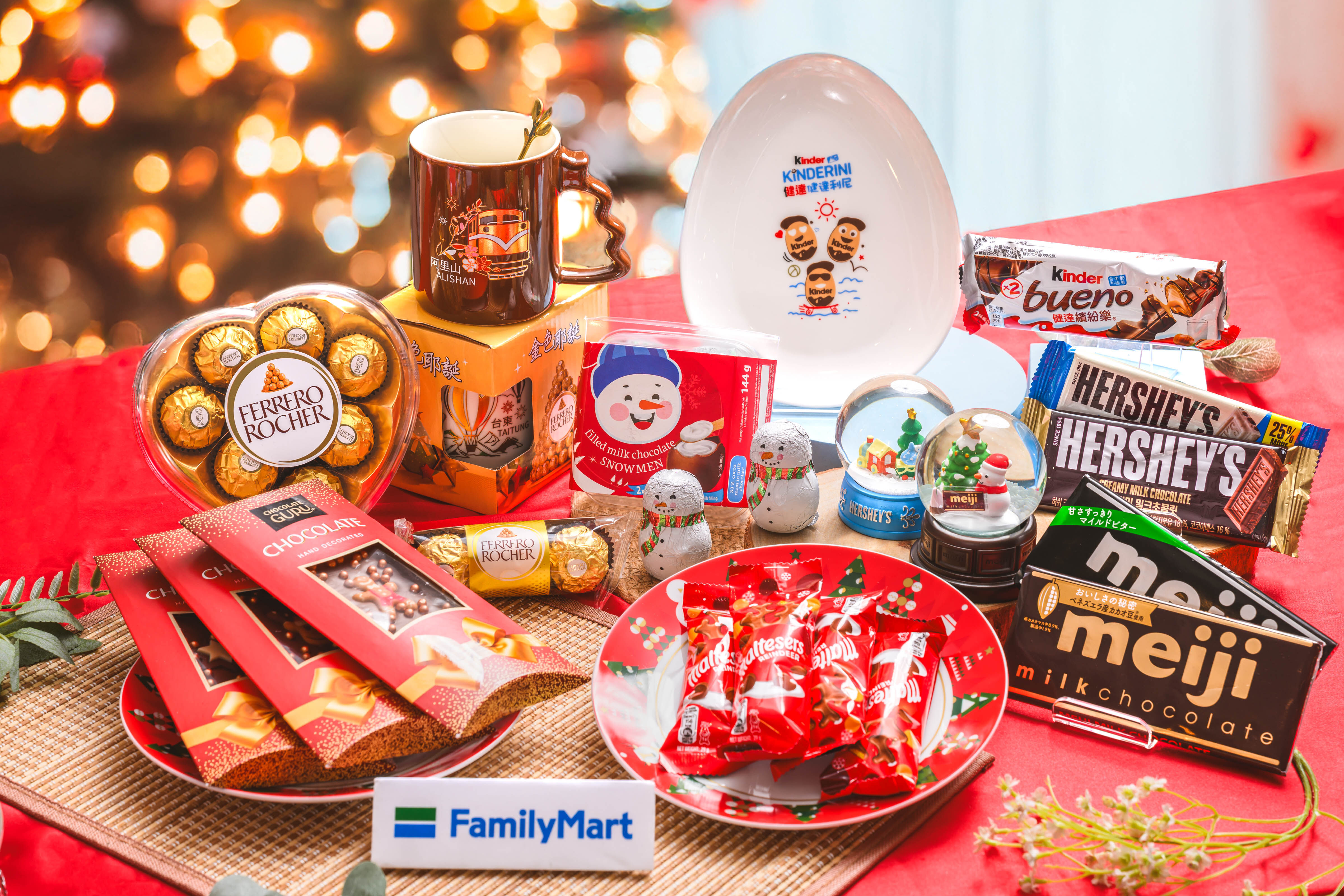 ▲▼全家聖誕季,多款超萌聖誕水晶球、人氣IP福袋。(圖/業者提供)