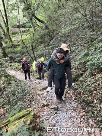 ▲▼ 北大武山步道骨折 。(圖/記者陳崑福翻攝)