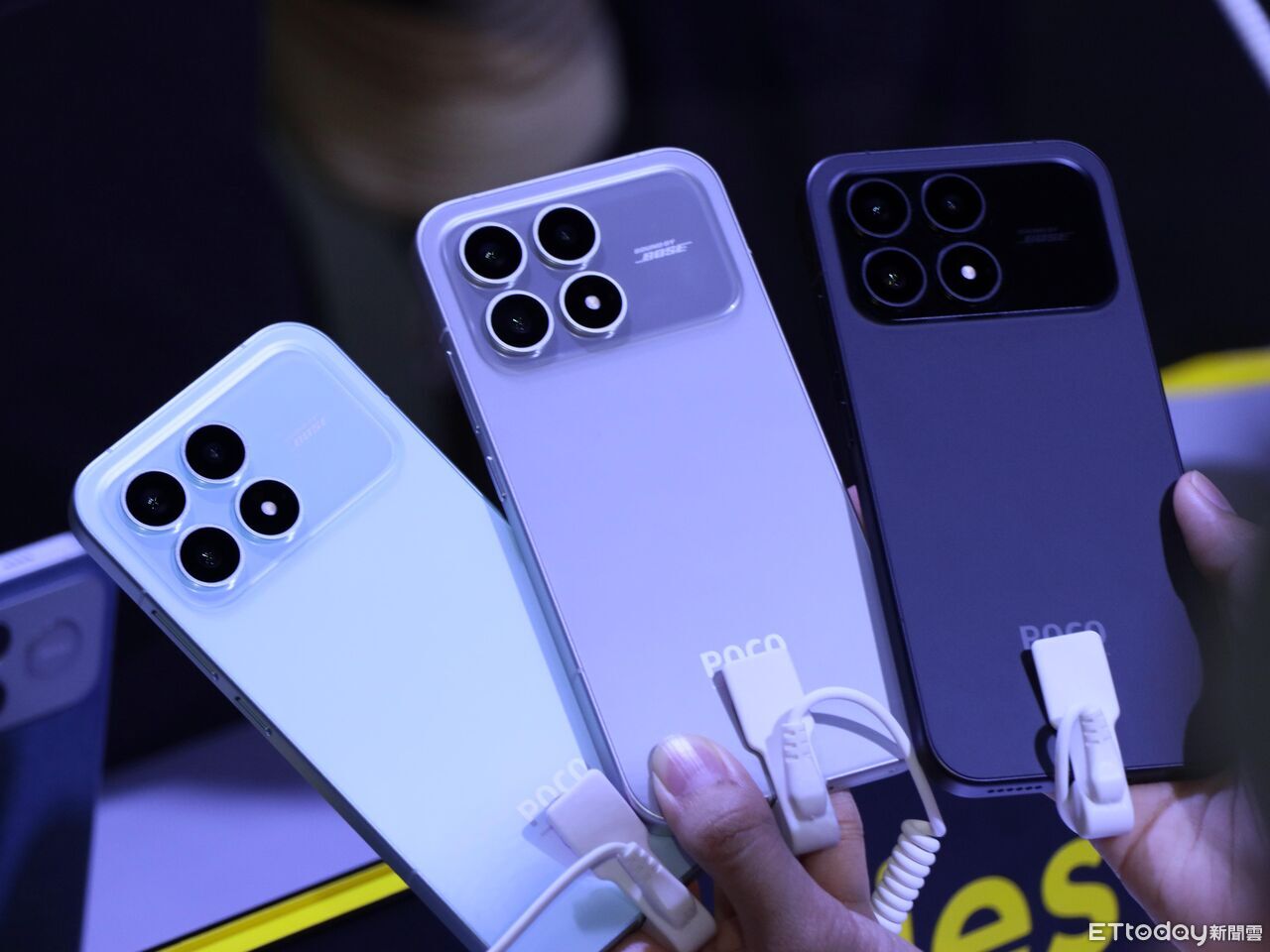 ▲▼ POCO F8系列 。(圖/記者蘇晟彥攝)