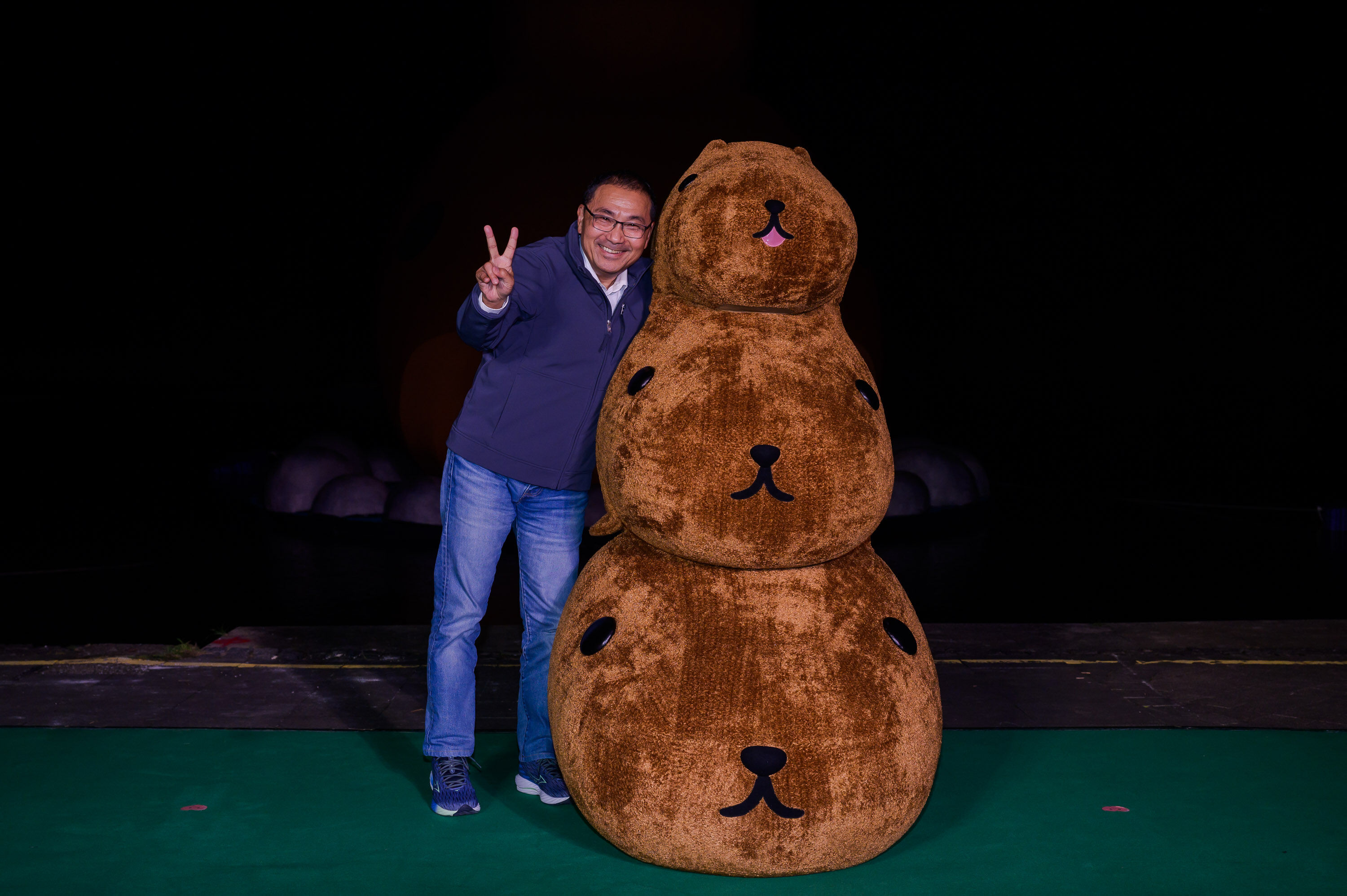 ▲▼新北市政府觀光旅遊局,碧潭地景藝術,水豚君。(圖/新北市政府觀光旅遊局提供)