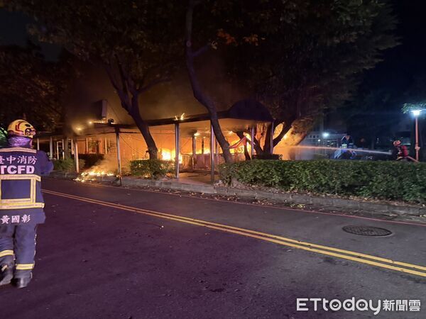 ▲▼台中西區土地公廟火警。(圖/記者鄧木卿翻攝)