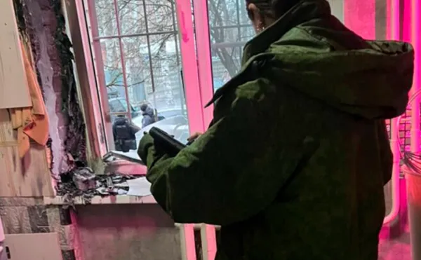 不滿手機被沒收! 13歲少女冷血殺母縱火「重現遊戲中場景」。(圖/翻攝自Telegram)