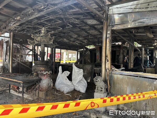 ▲▼台中27年土地公廟凌晨惡火燒成廢墟,竟是2名男孩蓄意縱火。(圖/記者許權毅攝,下同)