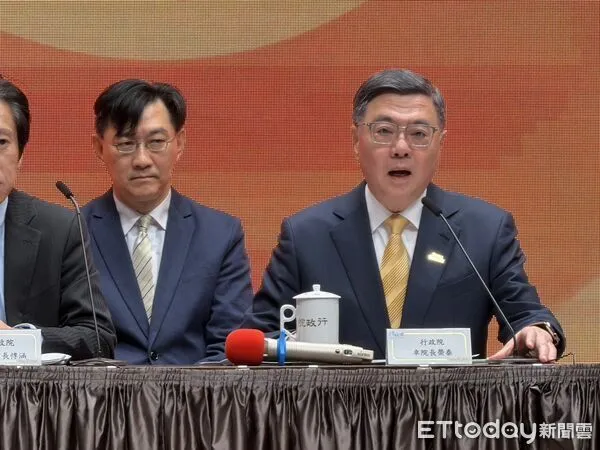 ▲▼行政院長卓榮泰出席行政院會記者會。(圖/記者陳家祥攝)