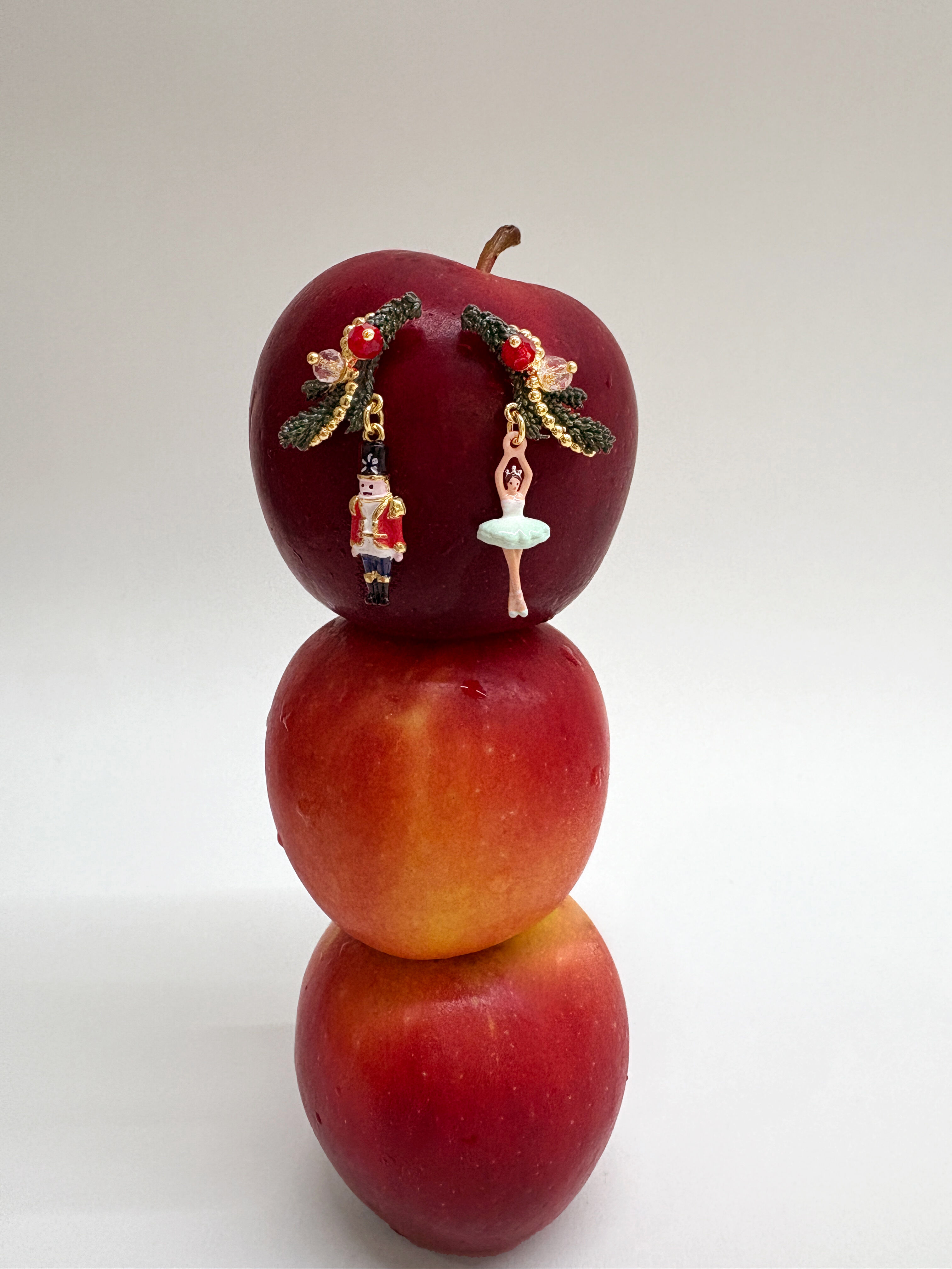 ▲▼ 聖誕首飾 。(圖/公關照)