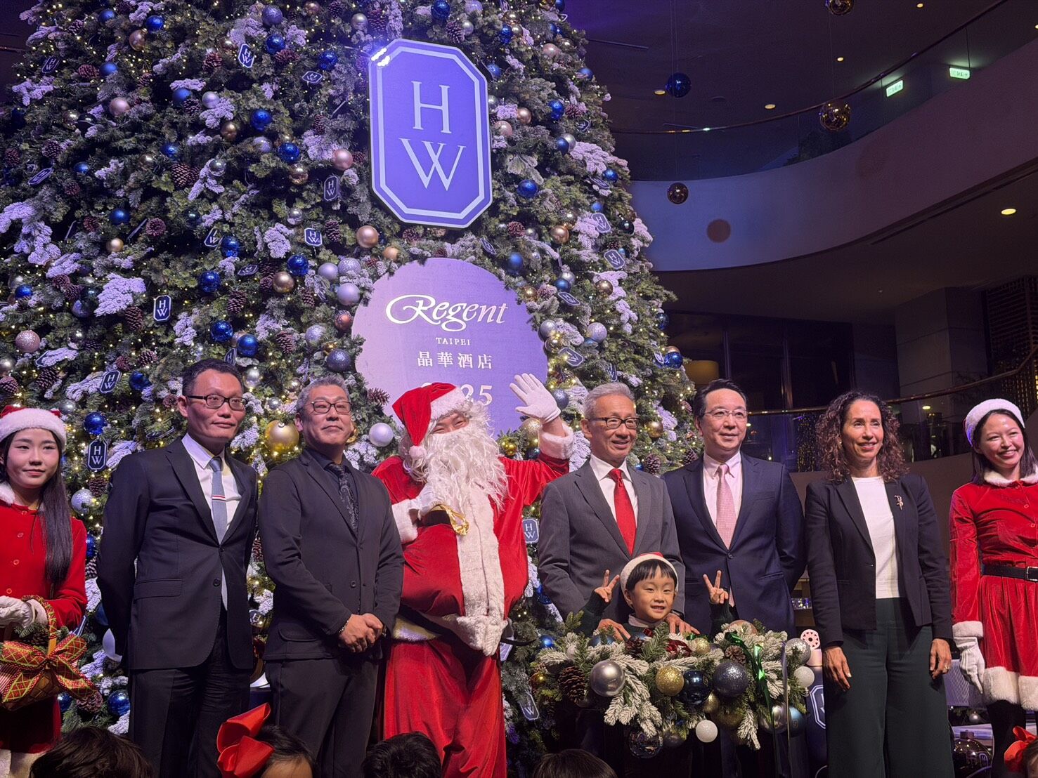 ▲▼晶華耶誕樹點燈。(圖/記者高兆麟攝)