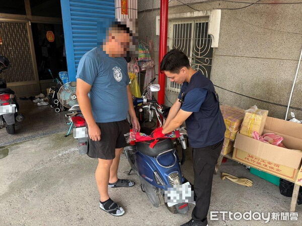 ▲海巡署跨區查緝非法販售鯊魚劍,緝獲7名犯嫌,查扣4支保育類製品。(記者林東良翻攝,下同)