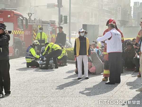 ▲▼新北市消防局有鑒於香港高樓大火,進行高樓搶救演練 。(圖/記者陳以昇翻攝)