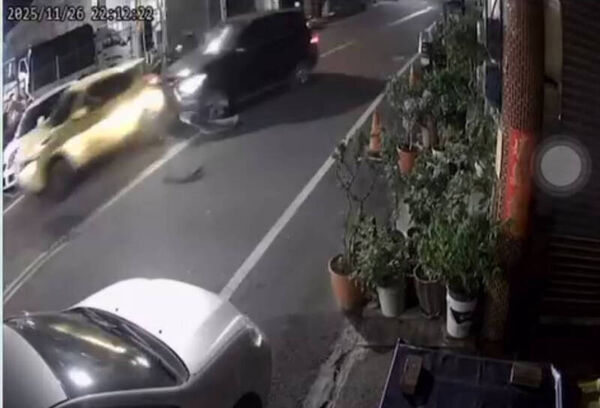 ▲胡男酒駕在員林及溪湖追撞後肇逃。(圖/民眾提供)