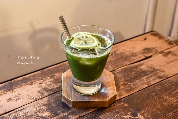 ▲▼台大公館「尖蚪」,隱身寶藏巖國際藝術村聚落的秘境咖啡!老屋空間飲料好喝。(圖/部落客周花花提供)