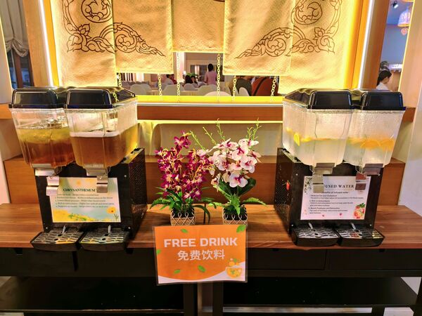 ▲▼「Calypso Cabaret Show克里普索人妖秀」,曼谷河濱夜市Asiatique必看。(圖/部落客珊莎提供)