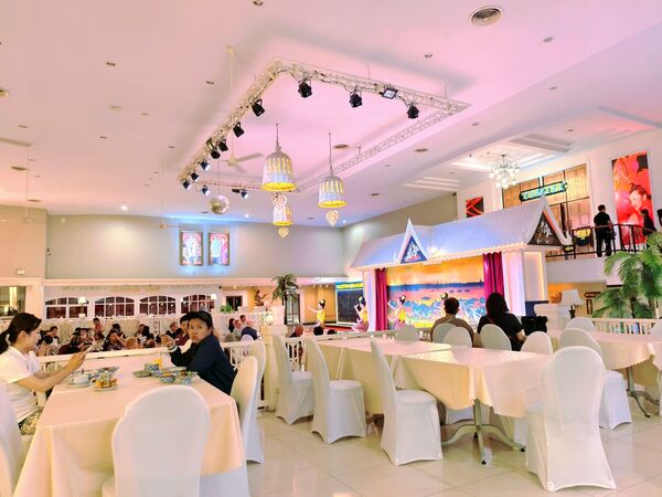 ▲▼「Calypso Cabaret Show克里普索人妖秀」,曼谷河濱夜市Asiatique必看。(圖/部落客珊莎提供)