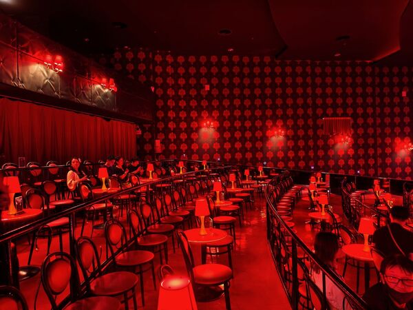 ▲▼「Calypso Cabaret Show克里普索人妖秀」,曼谷河濱夜市Asiatique必看。(圖/部落客珊莎提供)