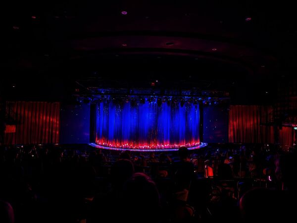 ▲▼「Calypso Cabaret Show克里普索人妖秀」,曼谷河濱夜市Asiatique必看。(圖/部落客珊莎提供)