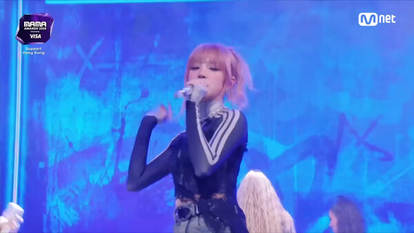 ▲▼i-dle為香港改燃燒歌詞!雨琦、舒華避唱「good thing」胸前細節超暖。(圖/翻攝自Mnet Kpop YpuTube)