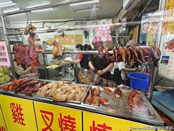 ▲▼永和燒臘便當推薦超人氣大份量四配菜便當。(圖/部落客darren提供)