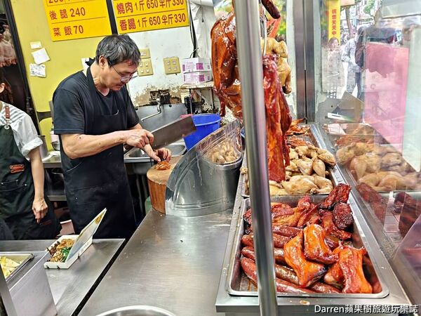 ▲▼永和燒臘便當推薦超人氣大份量四配菜便當。(圖/部落客darren提供)