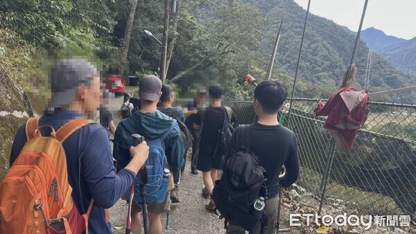 ▲▼ 稱馬崙新山線步道4.5k處,今日上午有6名山友遭蜂螫 。(圖/記者李陳信得翻攝)