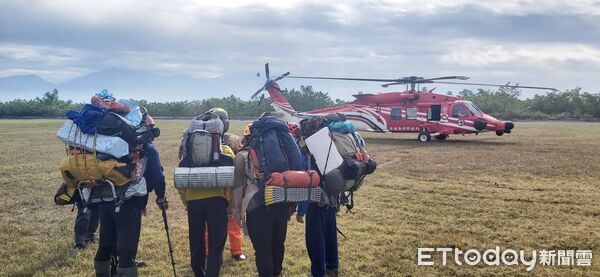 ▲▼退休校長攀玉山後四峰失聯4天!搜救隊陸空搜索「最後定位點」。(圖/記者吳世龍翻攝)