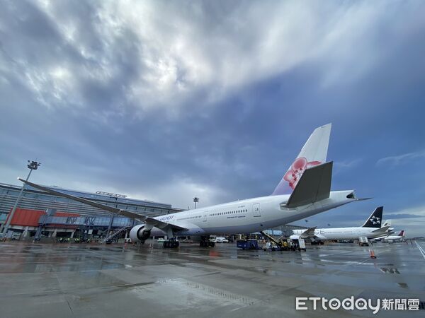 ▲▼桃園機場第三航廈北登機廊廳今起試營運。(圖/桃機公司提供)