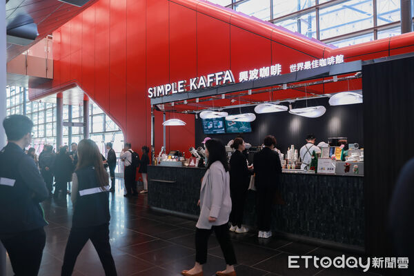 ▲▼第三航廈北登機廊廳。(圖/記者周宸亘攝)