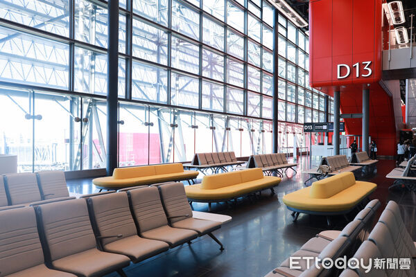 ▲▼第三航廈北登機廊廳。(圖/記者周宸亘攝)