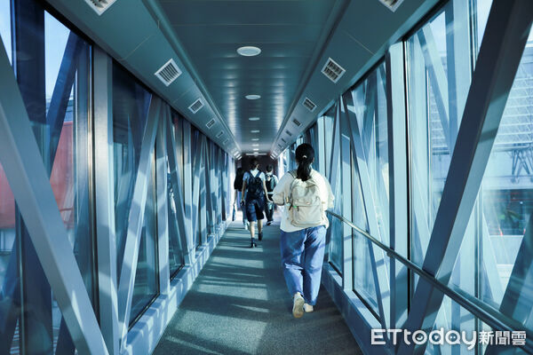 ▲▼第三航廈北登機廊廳。(圖/記者周宸亘攝)