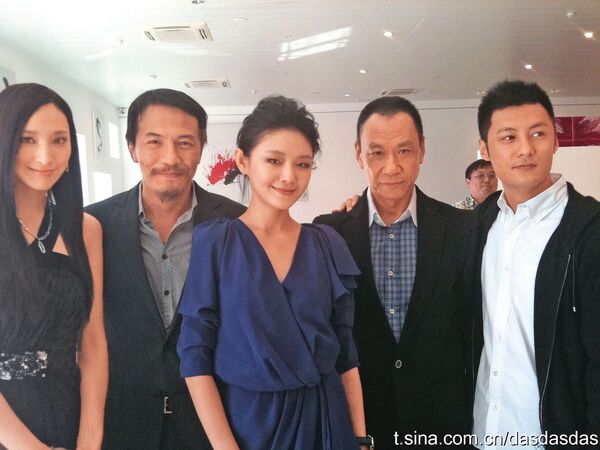 仗義藏真心/獨家!香港公開現身 吳佩慈友情助選閨密丈夫