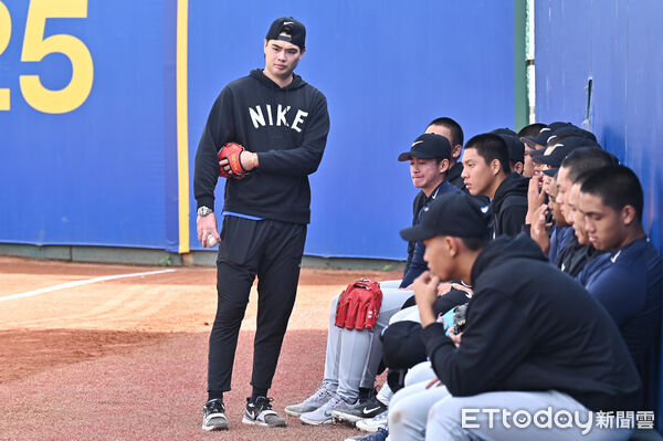 ▲▼Nike青棒菁英訓練營,陳柏毓。(圖/記者李毓康攝)