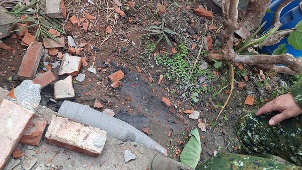 ▲落在地面的砲彈。(圖/民眾提供)