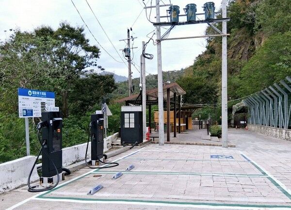▲桃園7處風景區公有停車場完成電動車充電樁建置