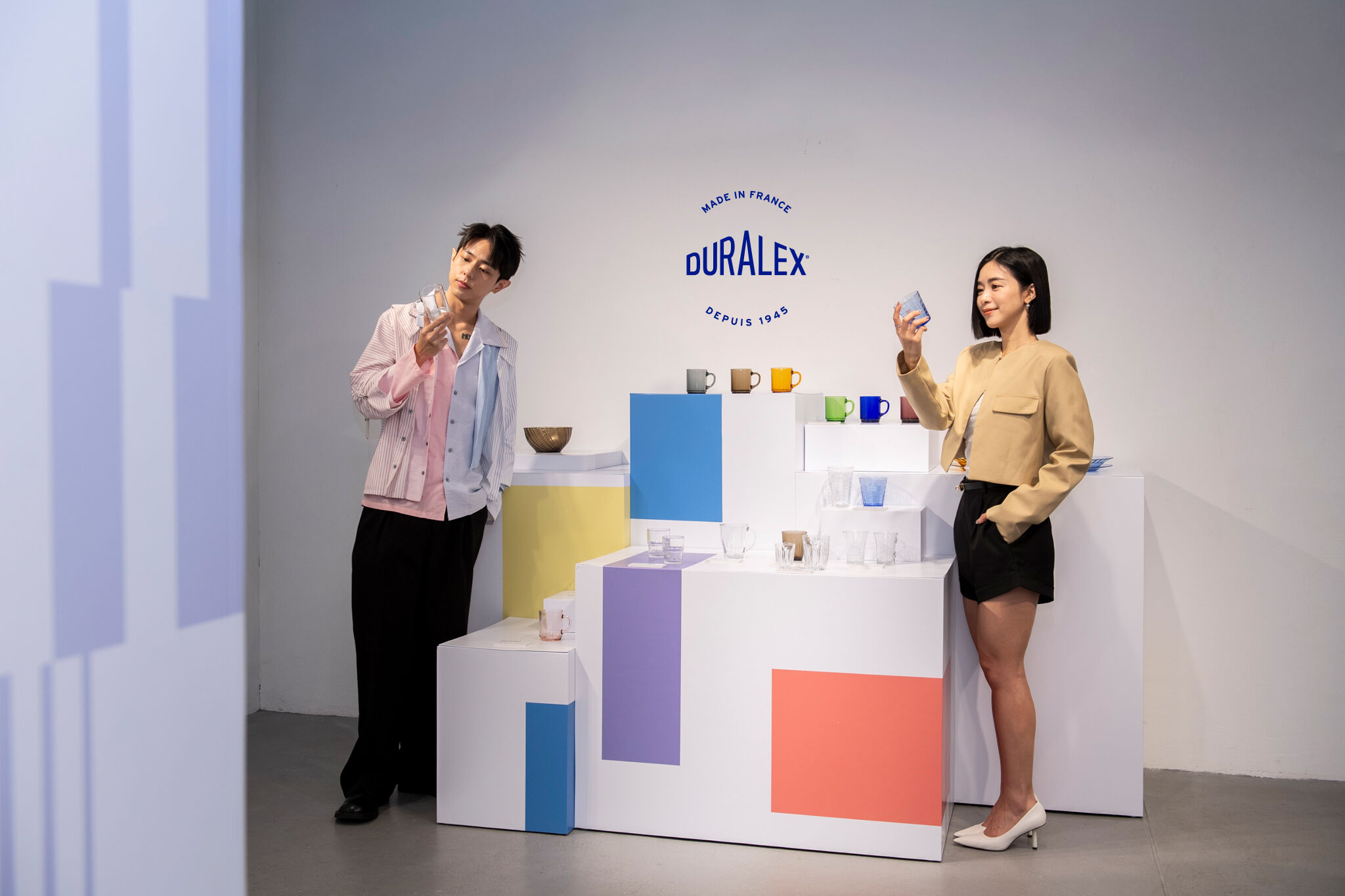 ▲法國強化玻璃品牌 Duralex 迎來 80 周年,首次在台舉辦 《收藏/日常》光影共創藝術展。(圖/品牌提供)