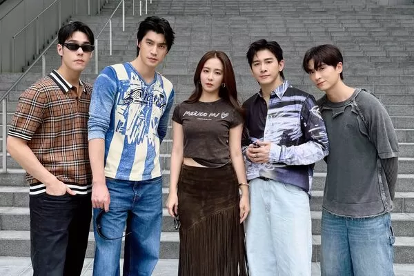 ▲(左起)演員周予天、張立昻、監製張正芬、AXN總裁暨執行長George Chien、 演員周曉涵、董事長Andy Kaplan、石知田、導演郝心翔、內容行銷暨銷售副總裁Bonnie Wiryani、監製辛誌諭、演員羅宏正。(圖/KC GLOBAL MEDIA ASIA提供)