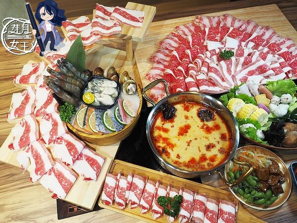 ▲▼桃園中壢美食「売鍋-中壢龍岡店」,商業午餐不用400元還有自助吧吃到飽,數種湯底令人驚艷。(圖/部落客芽月提供)