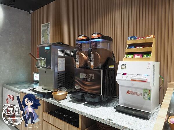 ▲▼桃園中壢美食「売鍋-中壢龍岡店」,商業午餐不用400元還有自助吧吃到飽,數種湯底令人驚艷。(圖/部落客芽月提供)