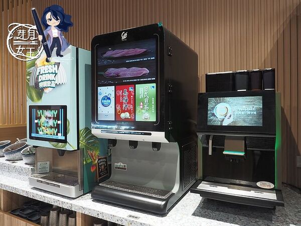 ▲▼桃園中壢美食「売鍋-中壢龍岡店」,商業午餐不用400元還有自助吧吃到飽,數種湯底令人驚艷。(圖/部落客芽月提供)