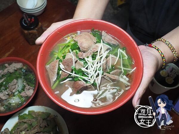 ▲▼桃園中壢隱藏版美食「芃原小館」,豬肝麵超大一碗只要80元!(圖/部落客芽月提供)