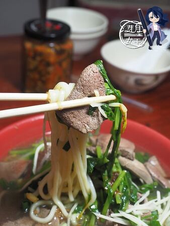 ▲▼桃園中壢隱藏版美食「芃原小館」,豬肝麵超大一碗只要80元!(圖/部落客芽月提供)