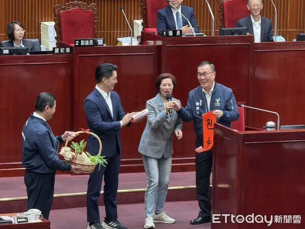 ▲▼台北市長蔣萬安與副市長李四川在議會備詢。(圖/記者陳家祥攝)