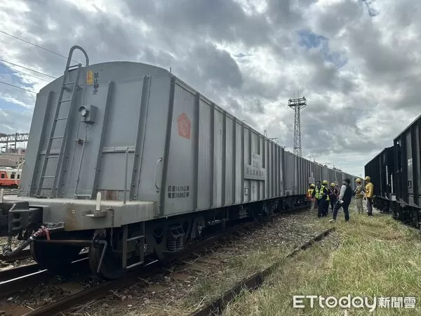 ▲▼ 台鐵調車員被貨物列車撞擊身亡。(圖/記者邱中岳翻攝,下同)