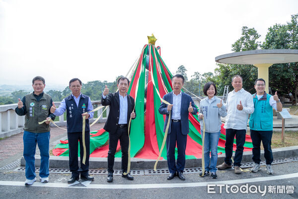 ▲▼ 仁義潭全新地標「樂山樂水」揭幕,青銀世代共創家鄉記憶 。(圖/嘉義縣政府提供)
