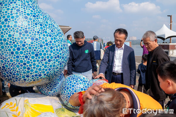 ▲▼ 仁義潭全新地標「樂山樂水」揭幕,青銀世代共創家鄉記憶 。(圖/嘉義縣政府提供)