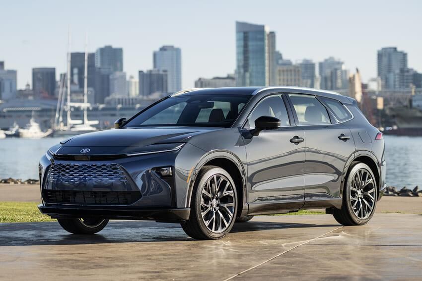 ▲新年式TOYOTA Crown Signia北美開賣。(圖/翻攝自TOYOTA)