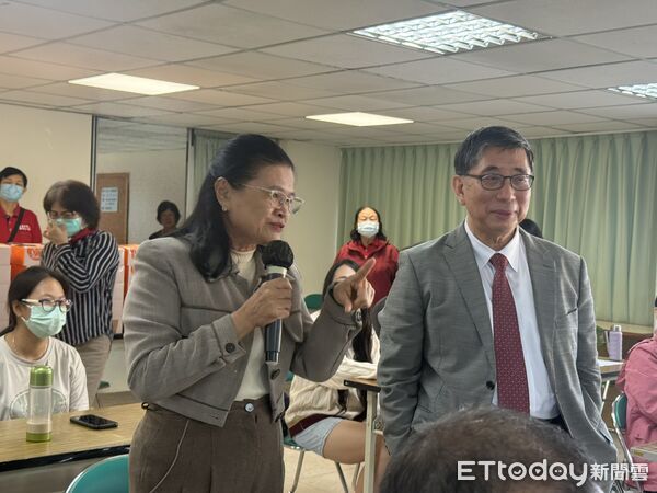 ▲台南市勞工局「職場ㄟ大小事」講座邀請馬堅勇博士,以材料科技為題分享產業趨勢與創新精神。(記者林東良翻攝,下同)